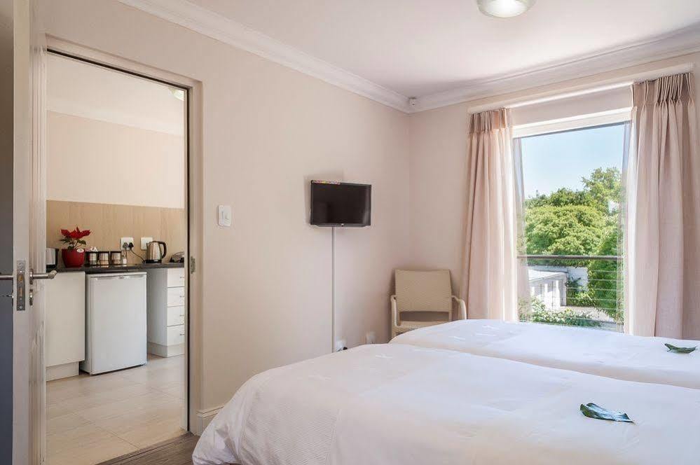 Albarosa Guest House Stellenbosch Ngoại thất bức ảnh